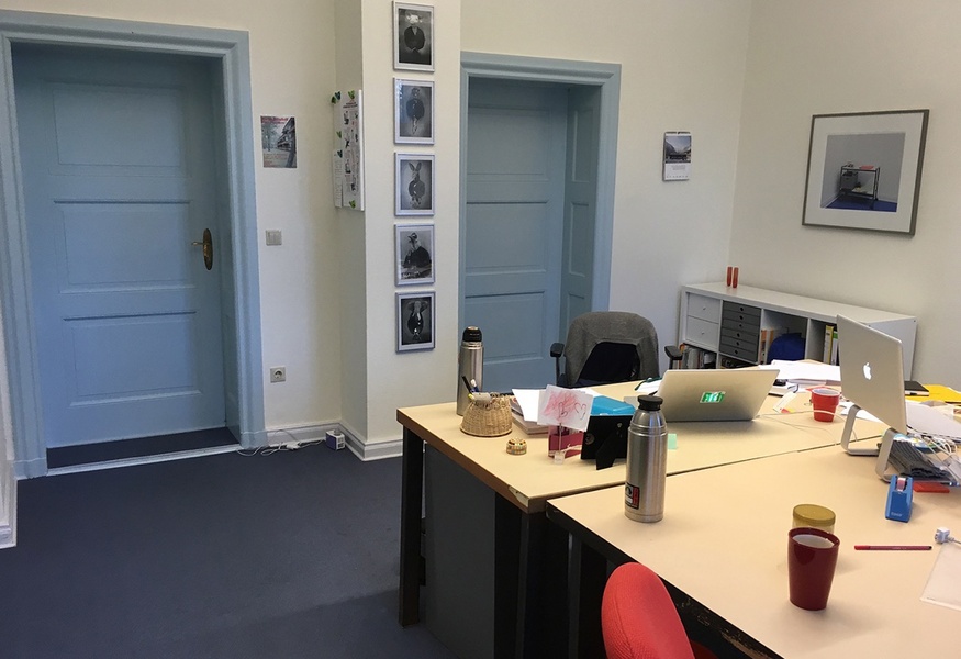 Schreibtisch in netter Bürogemeinschaft in Zehlendorf zu vermieten