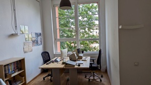 Office desk in Jannowitzbrücke