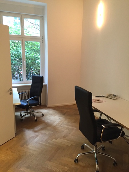 Berlin-Mitte: Schönes Büro, teilmöbliert, 17qm mit DSL