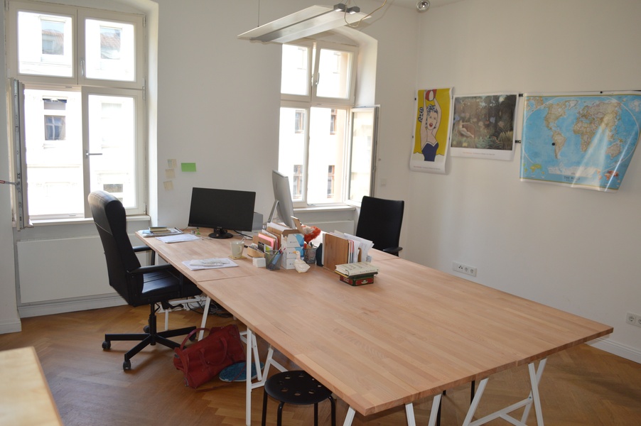 2 room office available in Mitte, with balcony