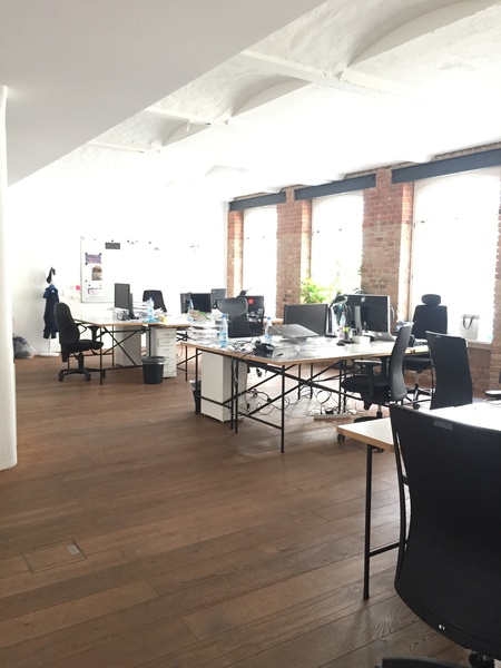 Bright Shared Office in Mitte