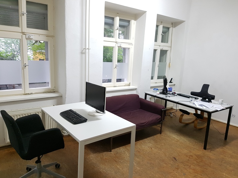 2 Desks for coworking in Kreuzberg