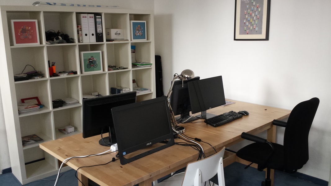 1 desk in a 100 m² office in Berlin Mitte