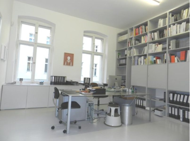 Bright and nice office space -- 2 rooms in Mitte