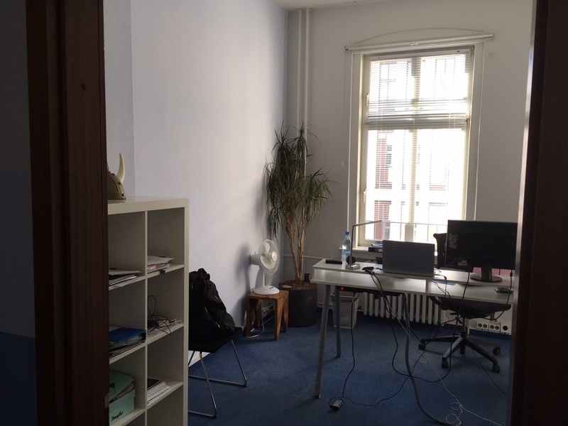 1 room available in consulting office in Berlin-Mitte