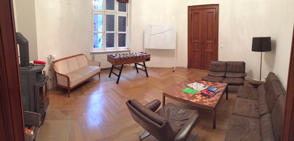 Office room + meeting room in the heart of Berlin