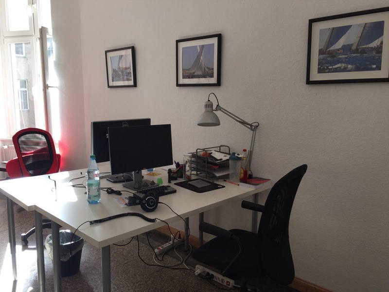 Room in shared office for 4-6 people near Möckernbrücke (Kreuzberg)
