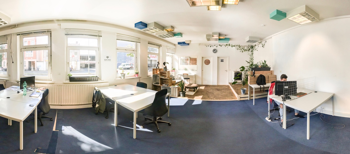 10 dedicated desks available in open space office