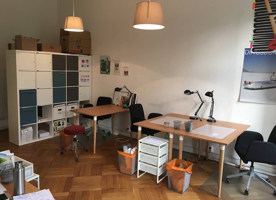 3 Arbeitsplätze im Gemeinschaftsbüro im Herzen von Kreuzberg