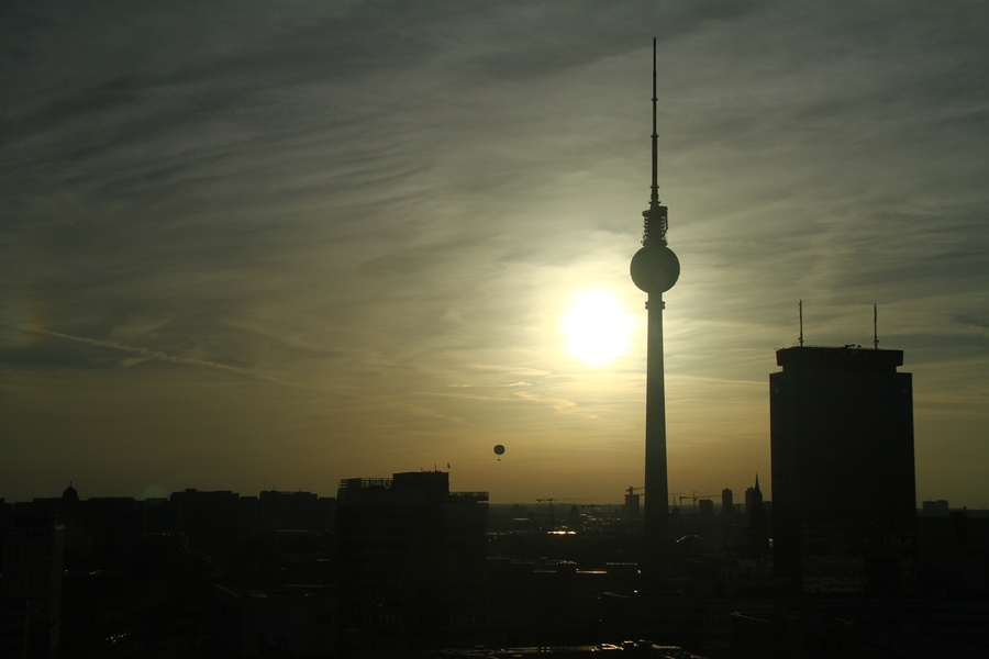 MOST BEAUTIFUL VIEW OF BERLIN/ EXCLUSIVE EQUIPMENT