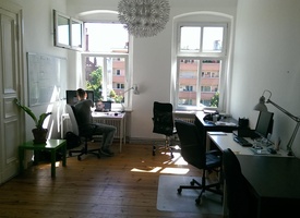 Co-Working Desk in Nice Office Near Schönhauser Allee