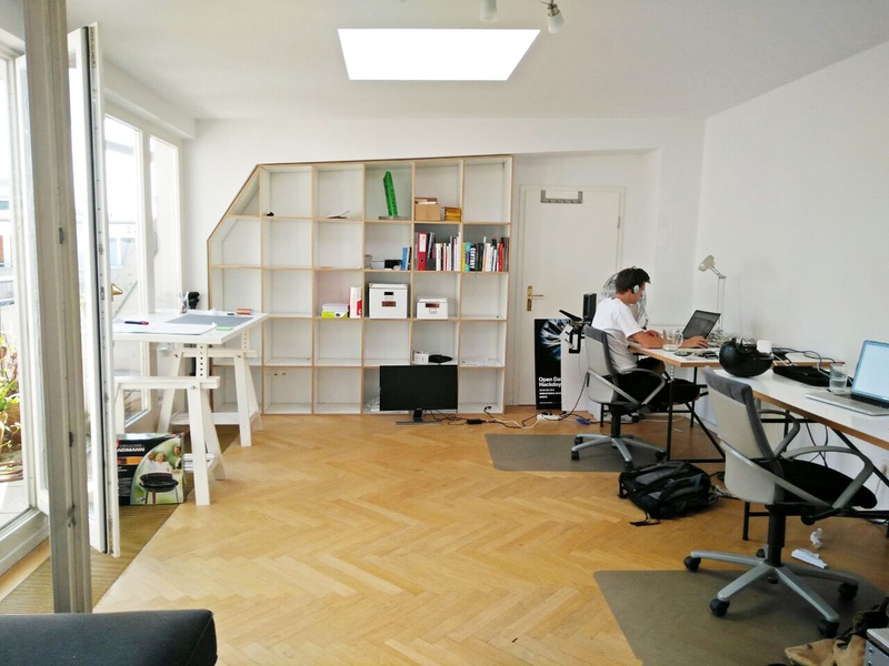 1 Table in our Office / Prenzlauer Berg