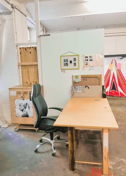 [For Designers] 🎨A studio space sublet from 17th November to 6th November 2019 + 2 months (optional)