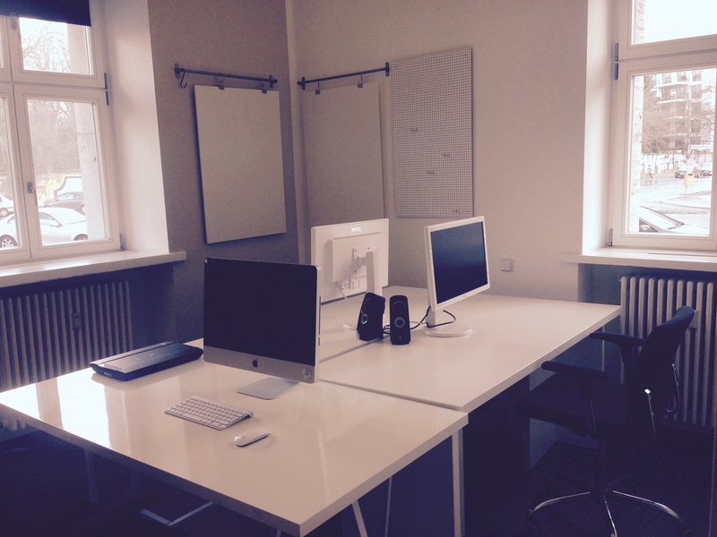 Free Desks in Designer Co-Working Space