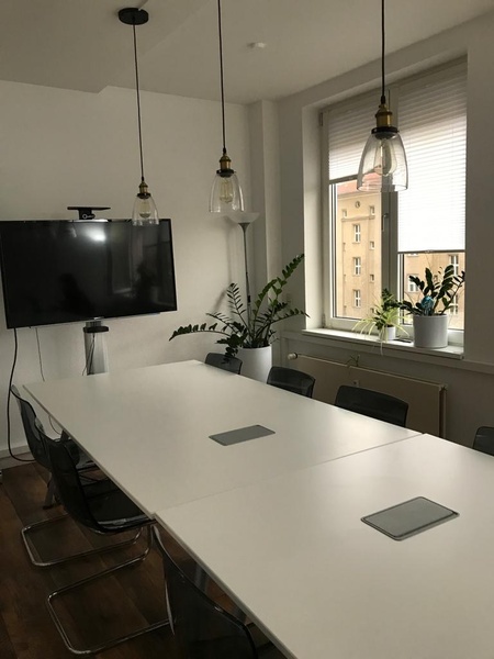 Berlin-Mitte! Spacious room (42 m²) in beautiful & modern office