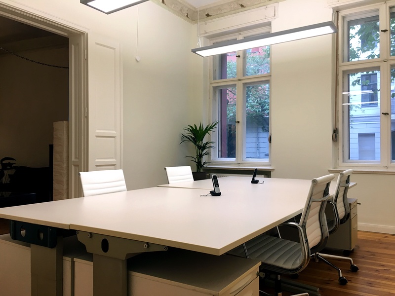 Desk / Office / Co-Working Space in creative community