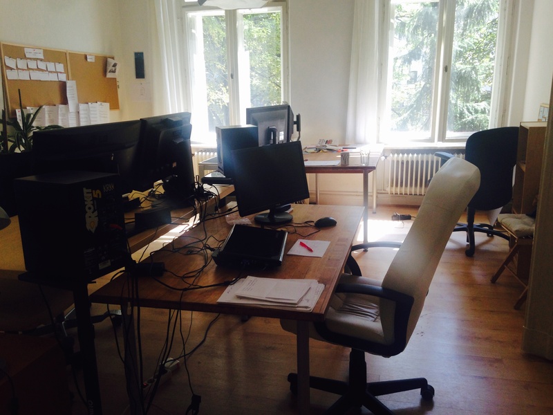 two desks for rent